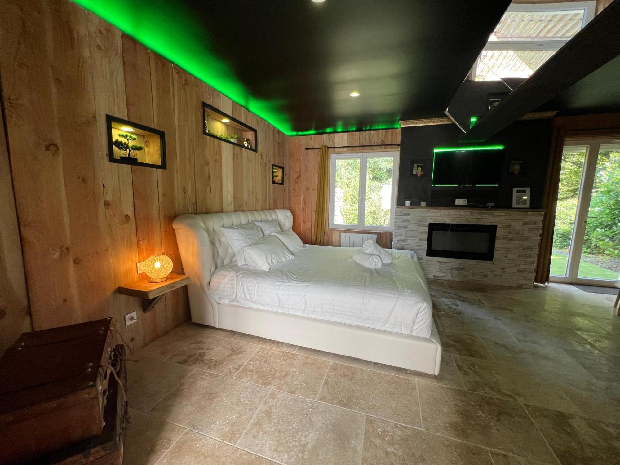 Le Lodge Des Charmes 5 Etoiles Leves Екстериор снимка