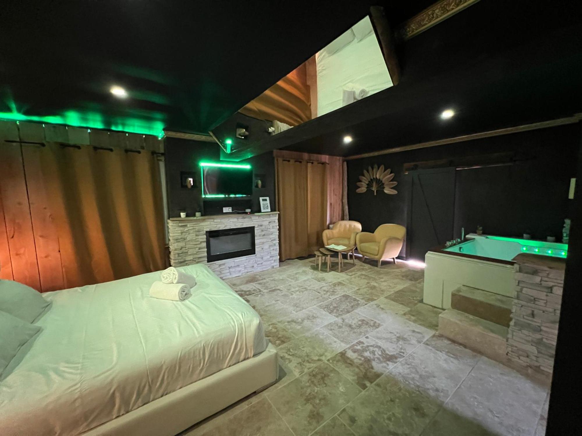 Le Lodge Des Charmes 5 Etoiles Leves Екстериор снимка