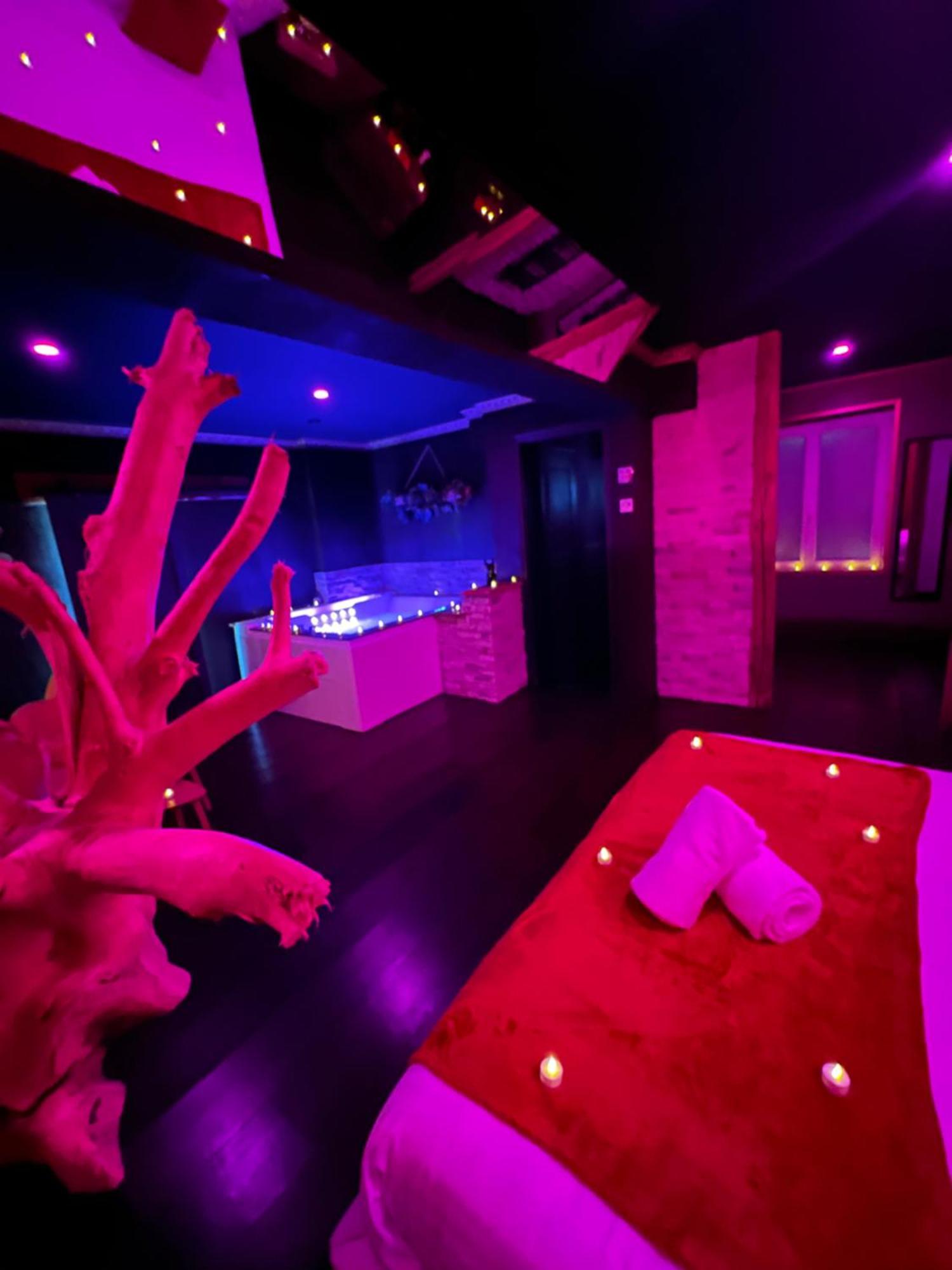 Le Lodge Des Charmes 5 Etoiles Leves Екстериор снимка