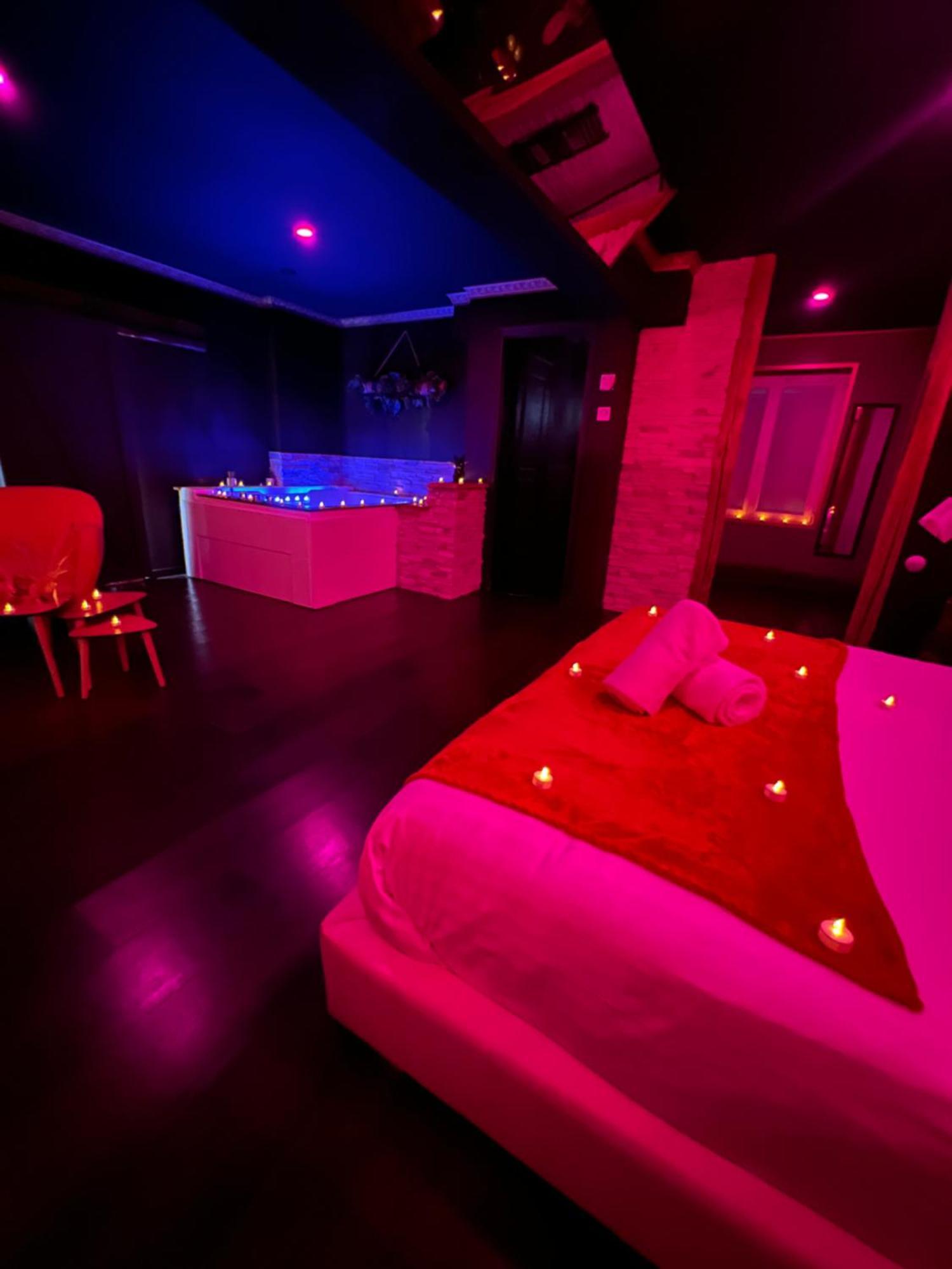 Le Lodge Des Charmes 5 Etoiles Leves Екстериор снимка