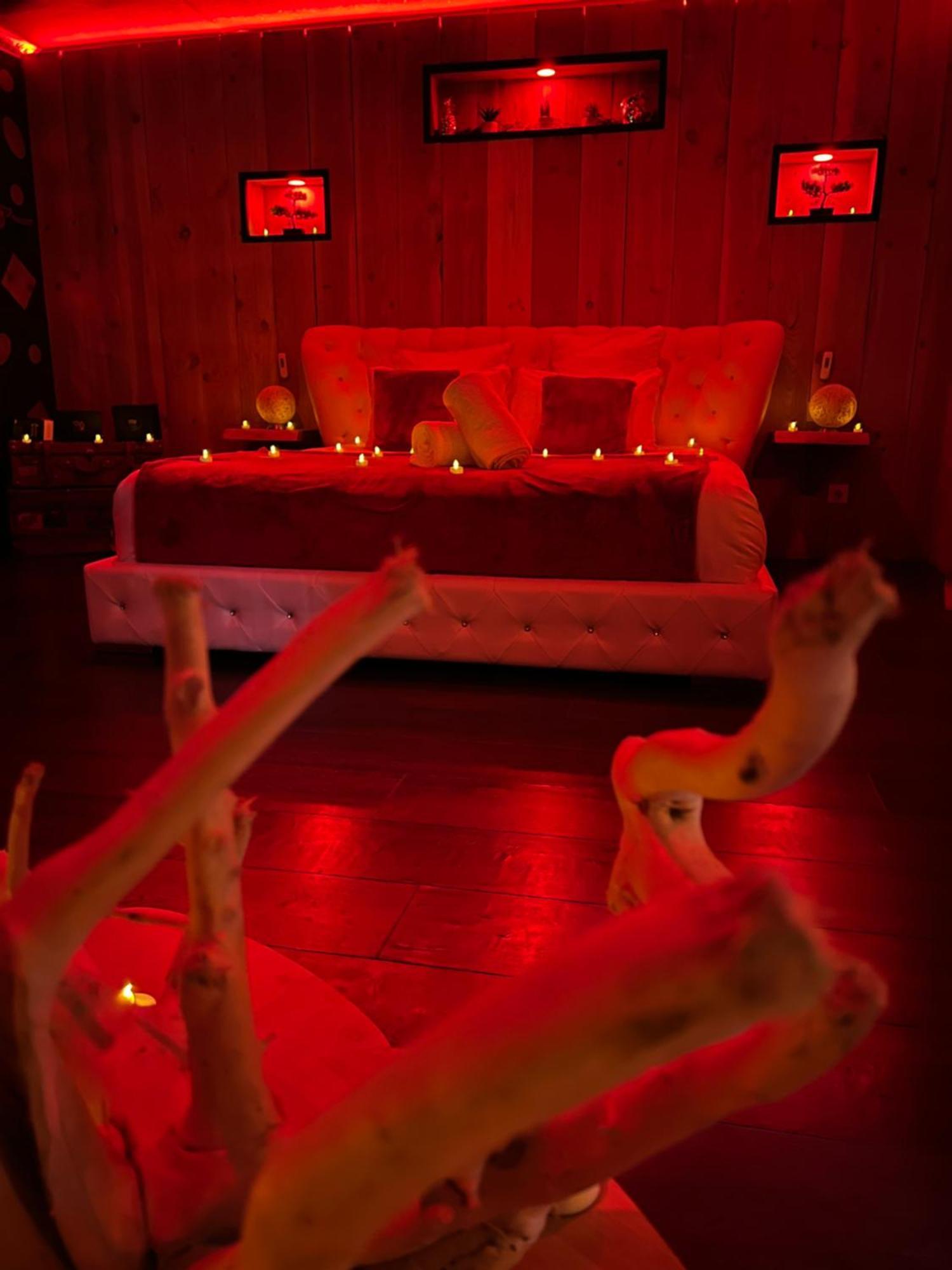 Le Lodge Des Charmes 5 Etoiles Leves Екстериор снимка