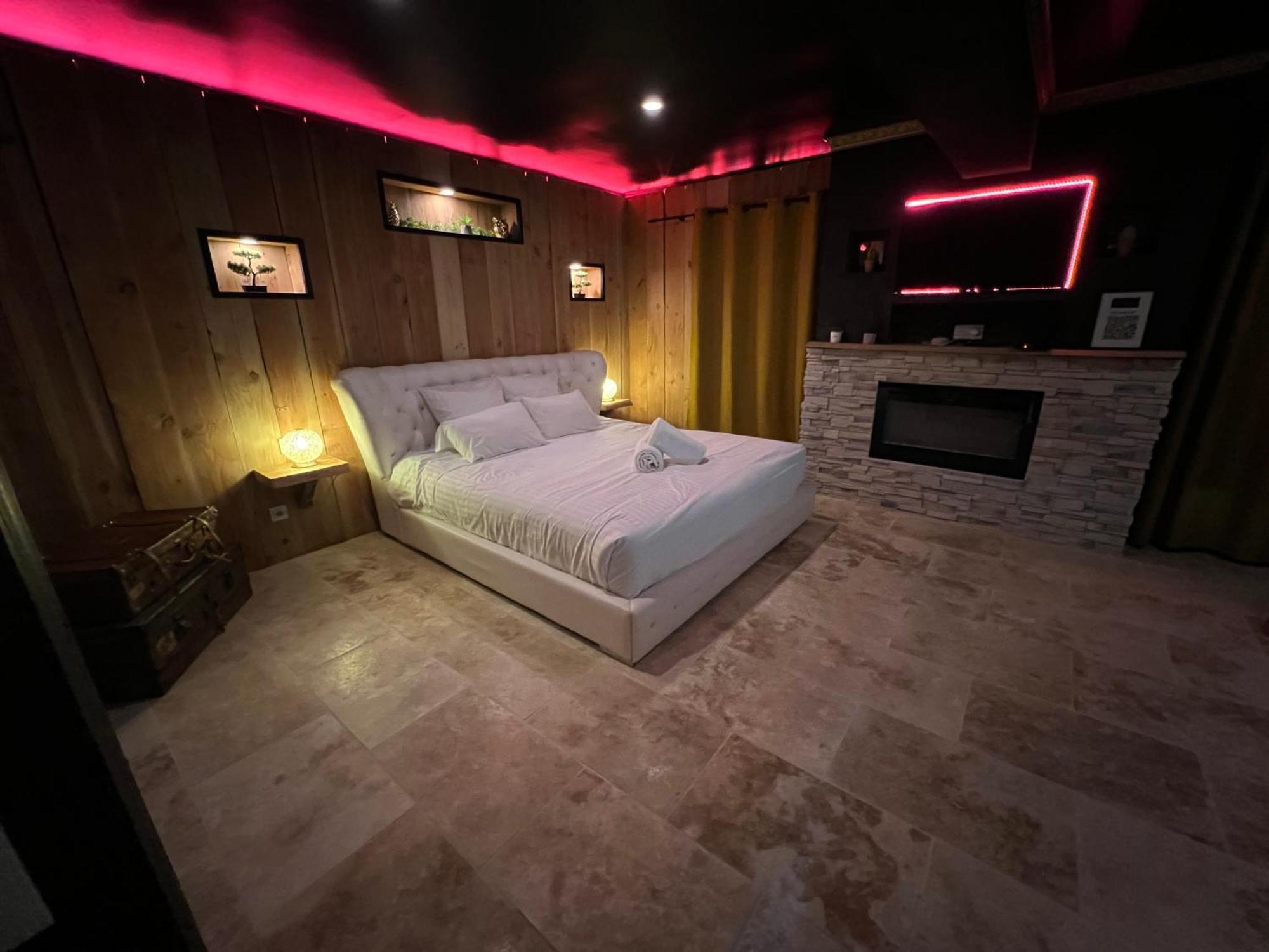 Le Lodge Des Charmes 5 Etoiles Leves Екстериор снимка