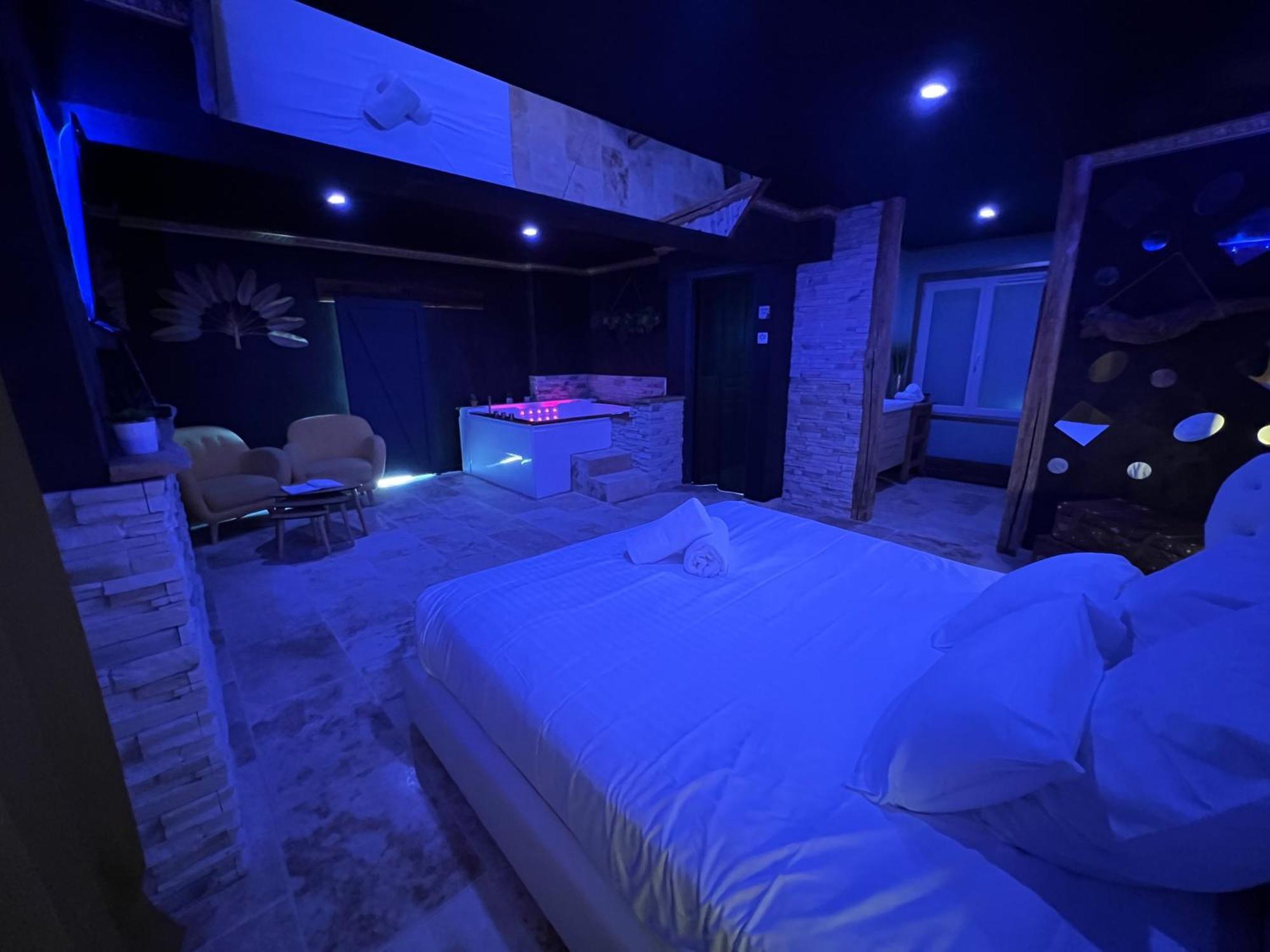 Le Lodge Des Charmes 5 Etoiles Leves Екстериор снимка