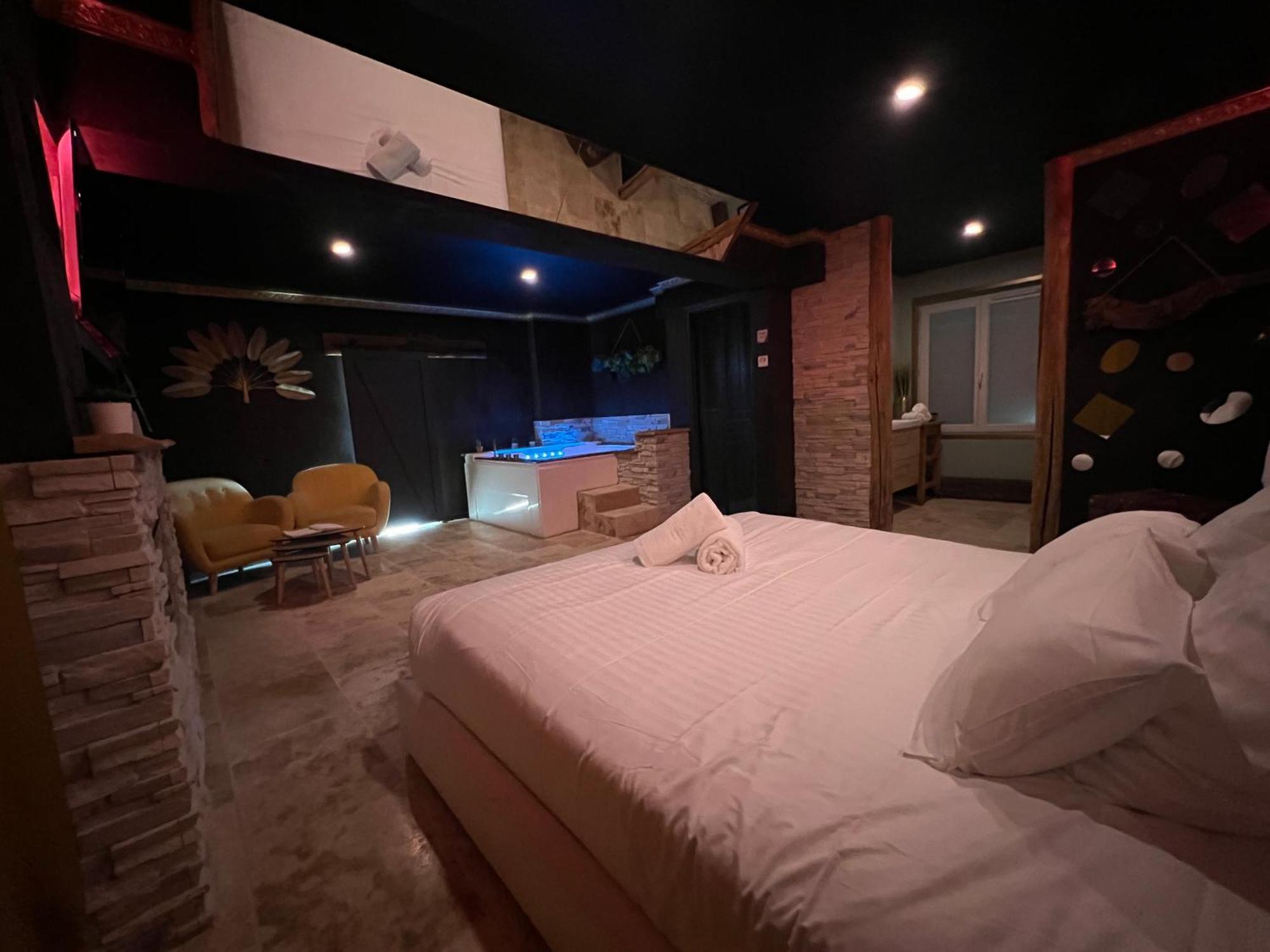 Le Lodge Des Charmes 5 Etoiles Leves Екстериор снимка
